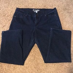 Low Rise Flare leg Capri